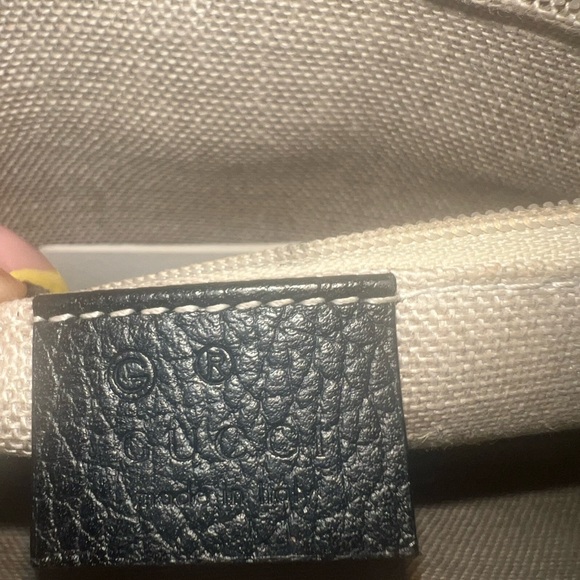Gucci Black and Gold Crossbody Bag with Iconic GG Logo - Picture 5 of 15